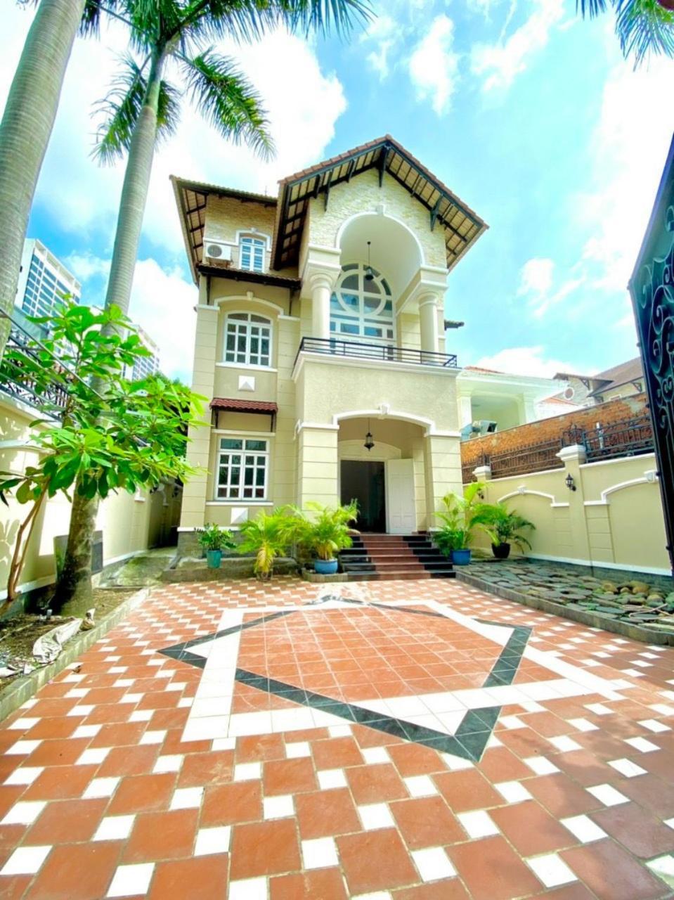 Villa Gem 15a-8 Phong Ngu-10 Giuong-ho Boi Lon Ho Chi Minh City