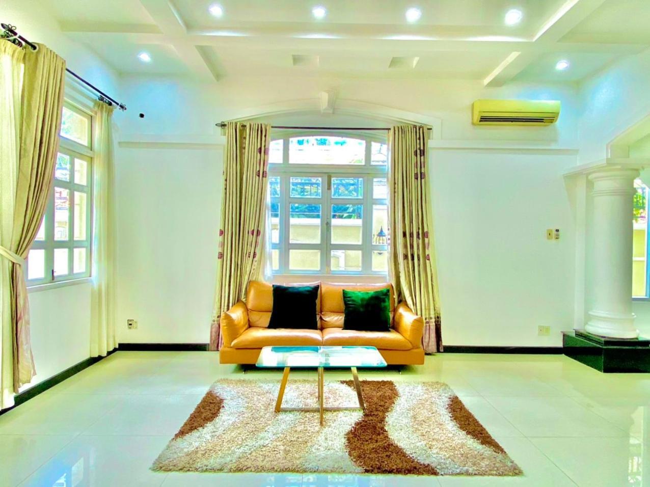 Biệt thự Gem 15a-8 Phong Ngu-10 Giuong-ho Boi Lon