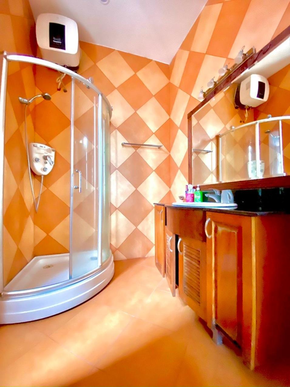 Gem 15a-8 Phong Ngu-10 Giuong-ho Boi Lon Biệt thự TP. Hồ Chí Minh