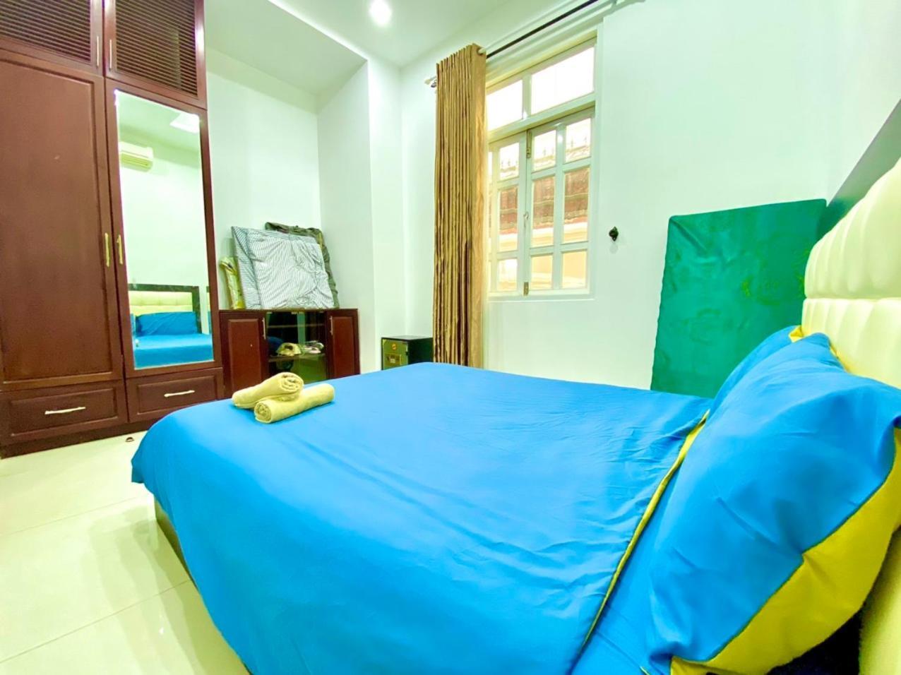 Gem 15a-8 Phong Ngu-10 Giuong-ho Boi Lon Biệt thự *